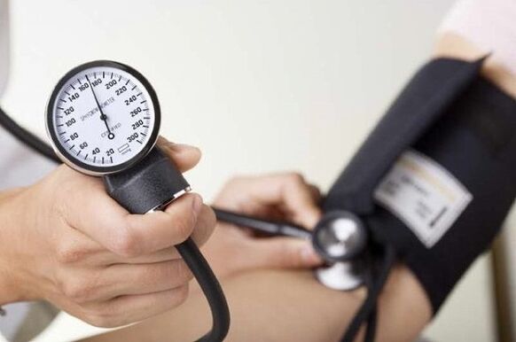 Diét cai dilarang upami anjeun ngagaduhan tekanan darah tinggi