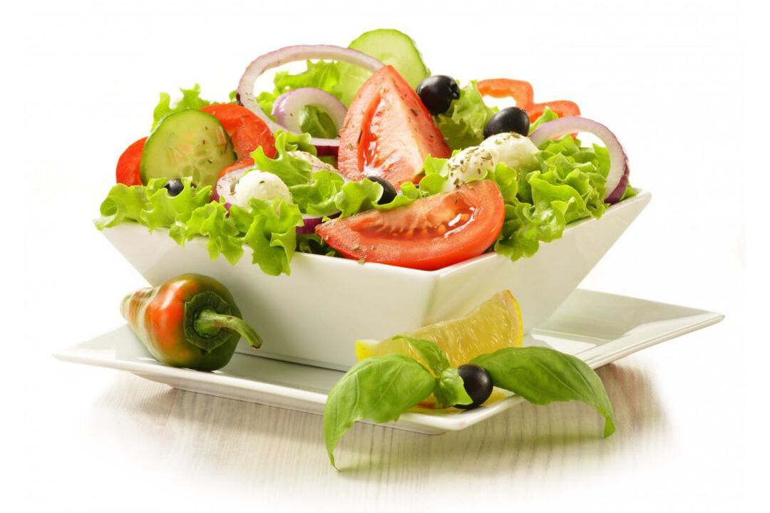 Dina poé sayur tina diet kimiawi, anjeun tiasa nyiapkeun salads nikmat
