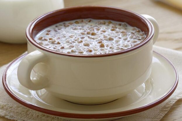 Buckwheat sareng kefir pikeun diet 3 dinten