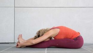 latihan yoga pikeun beuteung langsing